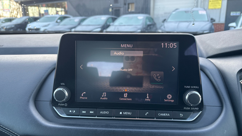 Nissan Qashqai 1.3 DiG-T MH Acenta Premium 5dr Petrol Hatchback